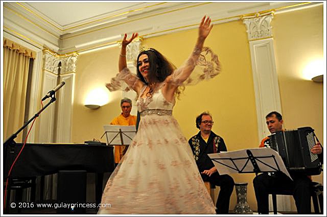 Gülay Princess & The Ensemble Aras