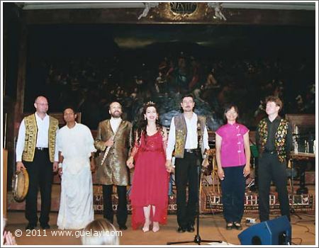 Gülay Princess & The Ensemble Aras at Minoritensaal, Graz (2003)