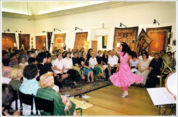 Gülay Princess at Künstlerhaus in Klagenfurt (2000)