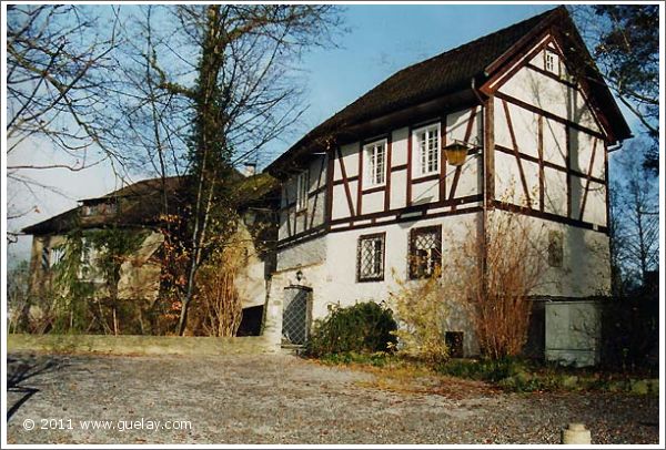 old house near Schattenburg Castle, Feldkirch (2000)