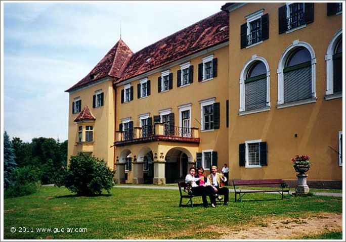 Gülay Princess & The Ensemble Aras at Laubegg Mansion, 