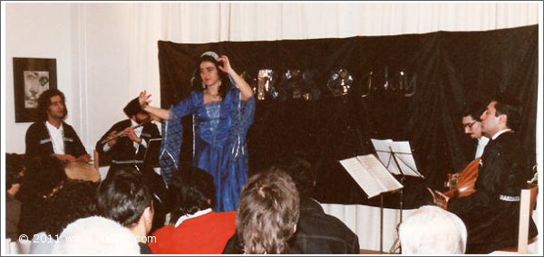 Gülay Princess & The Ensemble Aras at VHS Severinstrasse, Munich (1990)