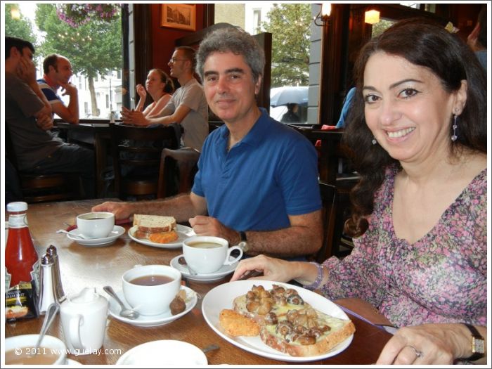 Gülay Princess & The Ensemble Aras at breakfast in Earl's Court, London