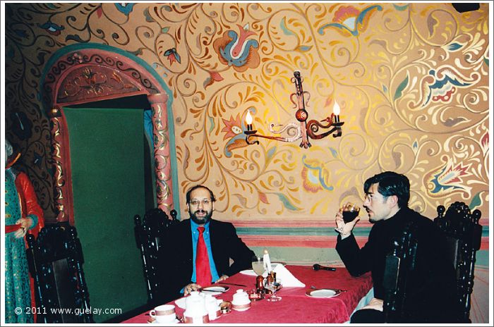 Josef Olt and Nariman Hodjati in Moscow (2001)