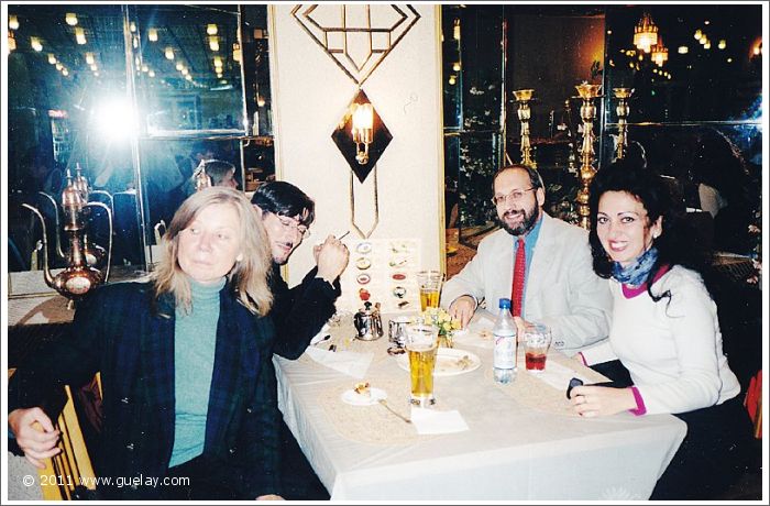 Reet Kudu, Nariman Hodjati, Josef Olt and Gülay Princess in Moscow (2001)