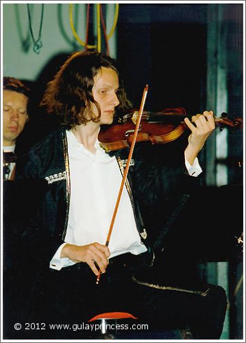 Hannes Riedl at Theater Akzent (1994)