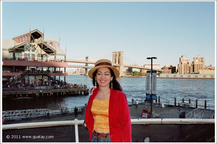 Gülay Princess at Brooklyn Bridge, New York (2005)