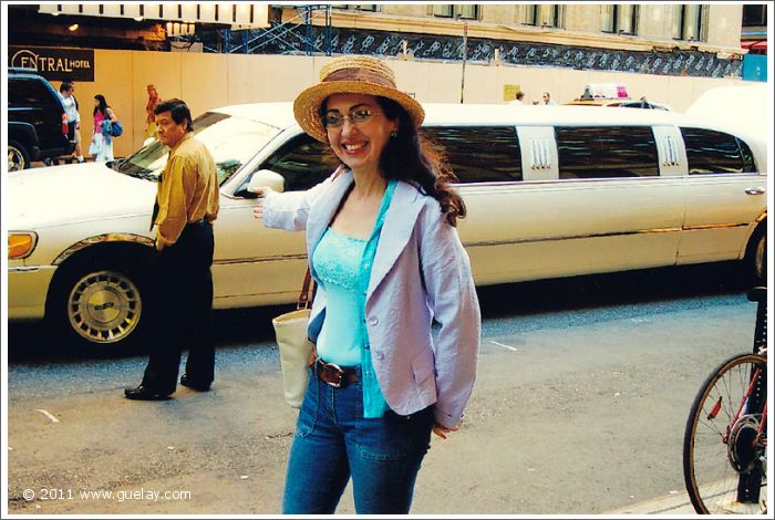 Gülay Princess in Manhattan with streched limousine, New York (2005)