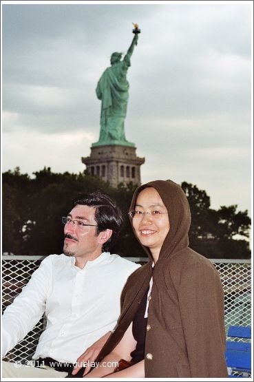Nariman Hodjati and Ting Feng-Chiu, Manhattan, New York (2005)