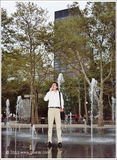 Nariman Hodjati in Battery Park, Manhattan, New York (2005)
