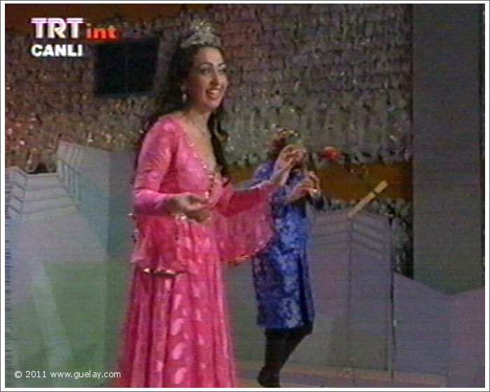 Gülay Princess & Josef Olt live at Hafta Sonu (TV-Show), Izmir, Fuar Parki (1998)