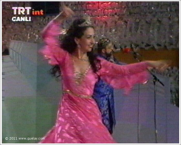Gülay Princess & Josef Olt live at Hafta Sonu (TV-Show), Izmir, Fuar Parki (1998)
