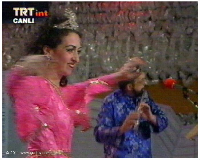 Gülay Princess & Josef Olt live at Hafta Sonu (TV-Show), Izmir, Fuar Parki (1998)