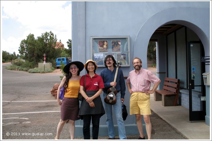 Gülay, Feng-Chiu, Nariman und Josef at Future Studios, Sedona, Arizona (2006)