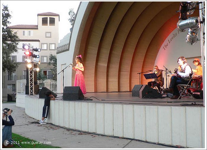 Gülay Princess & The Ensemble Aras at The Levitt Pavilion in Pasadena, California (2006)