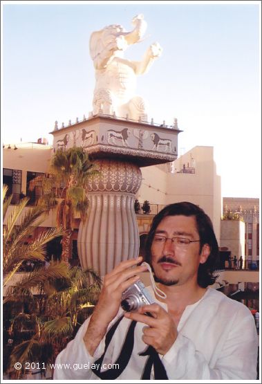 Nariman Hodjati in Hollywood, California (2006)