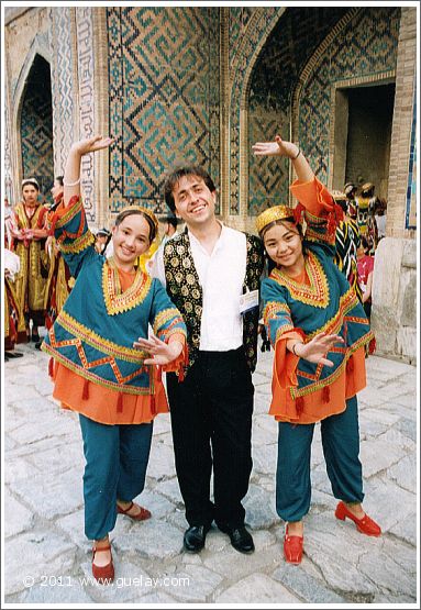 Alexander Shevchenko with girls from Samarkand (1999)