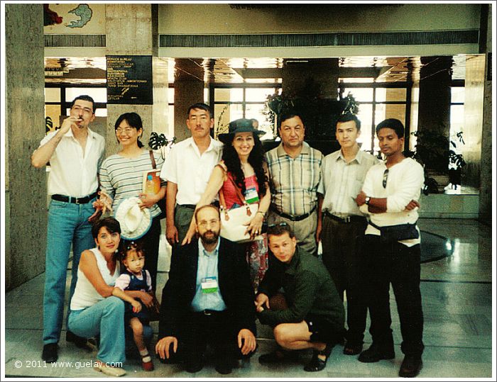 Gülay Princess & The Ensemble Aras with friends in Hotel Afrosiyob, Samarkand (2003)