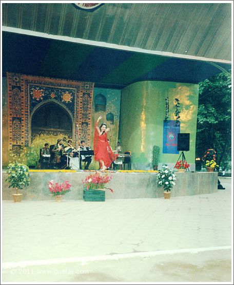 Gülay Princess at Sharq Taronalari Music Festival in Samarkand (2003)