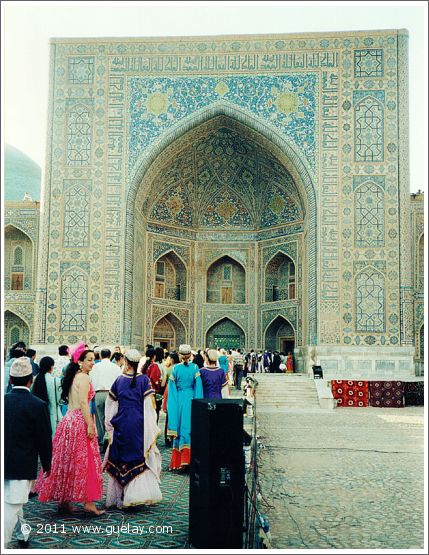 Sharq Taronalari Music Festival in Samarkand (2003)