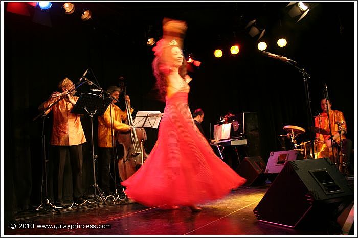 Gülay Princess & The Ensemble Aras at Sargfabrik 2010