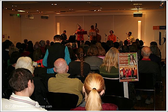 Gülay Princess and The Ensemble in Hauptbücherei