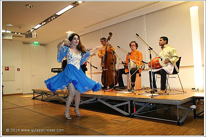 Gülay Princess and The Ensemble in Hauptbücherei